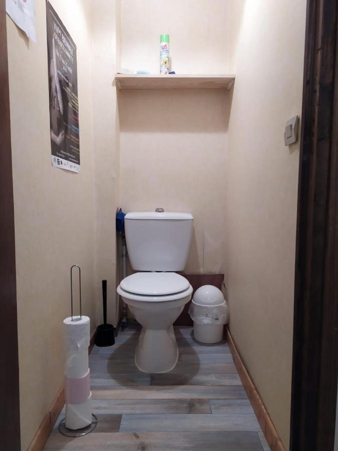 ברסלונט Chardon Bleu Appartement Chambre Cuisine Coin A Manger Sanitaires Salle D'Eau מראה חיצוני תמונה